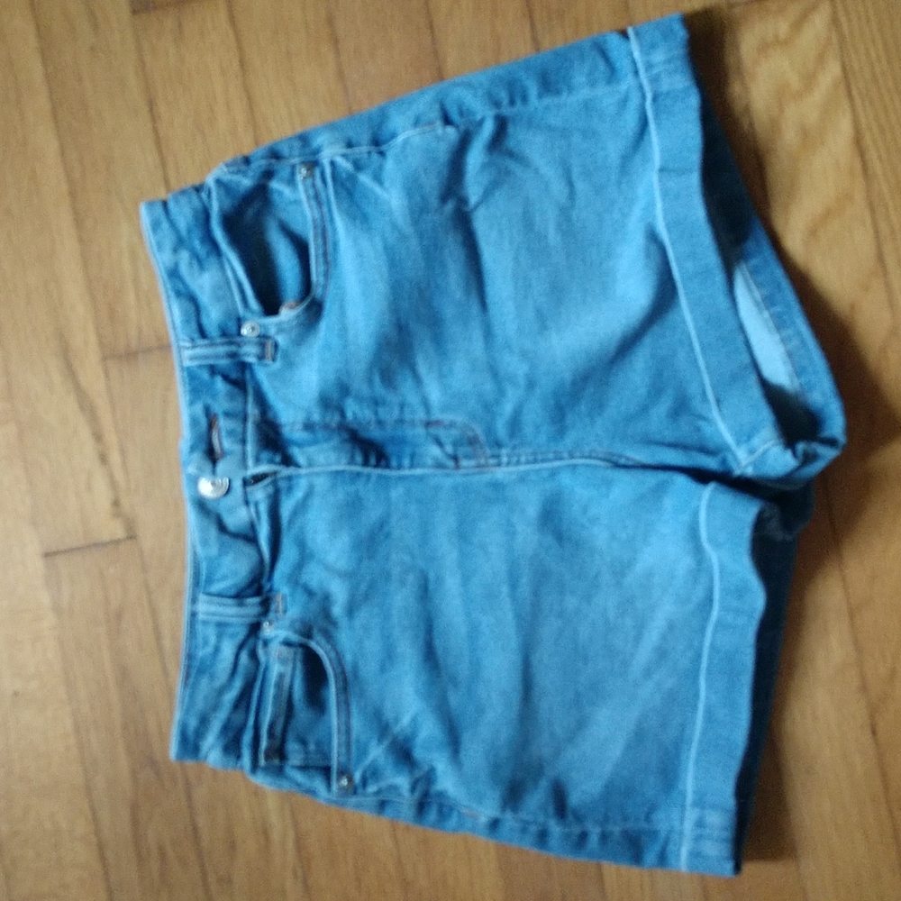 American eagle mom Jean shorts
